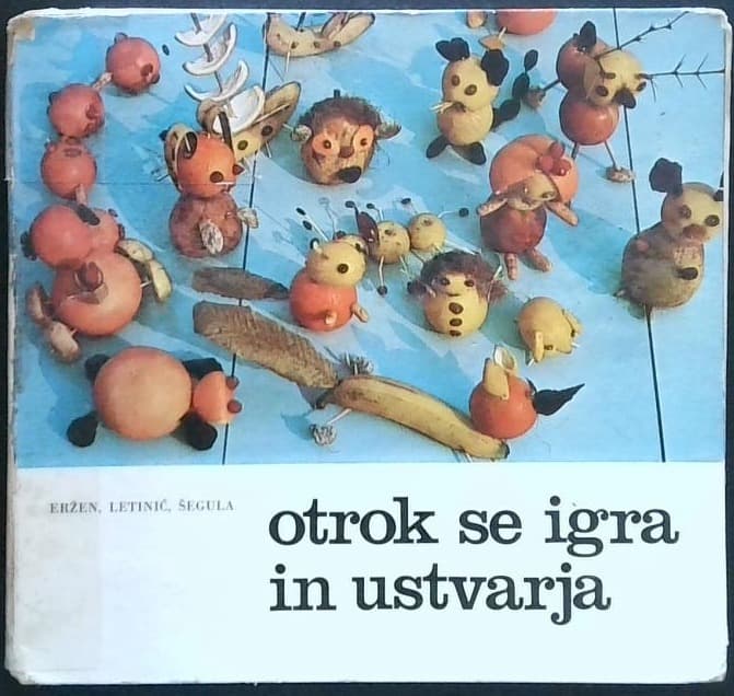 Otrok se igra in ustvarja z naravnimi plodovi